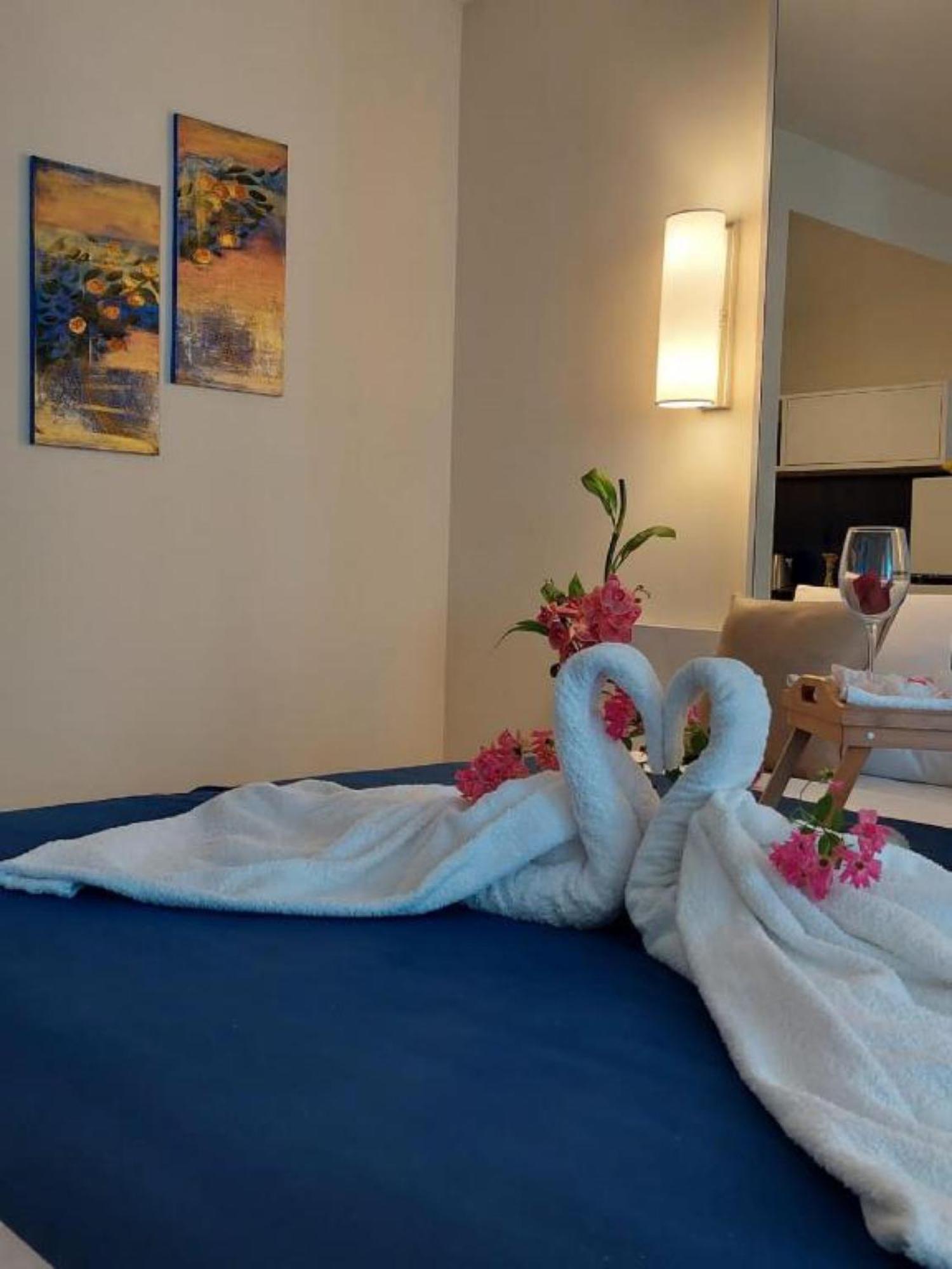 Orbi City Sea View Apart otel Batum Dış mekan fotoğraf